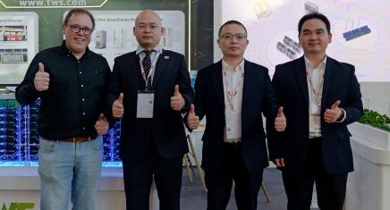 意大利展会封面(436,235).jpg